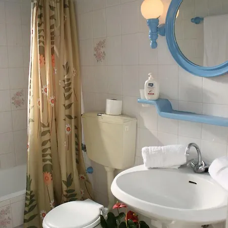 Blue Bay Apartment *